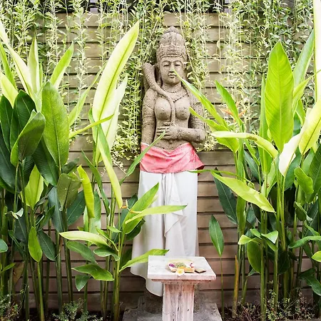 Megayana House Accomodation